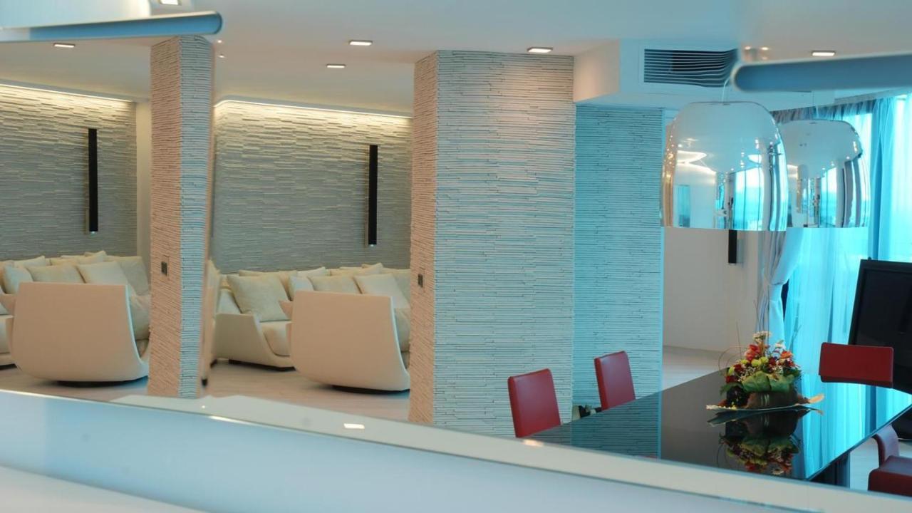 Astera Hotel & Spa With Free Private Beach โกลเดน แซนส์ ภายนอก รูปภาพ
