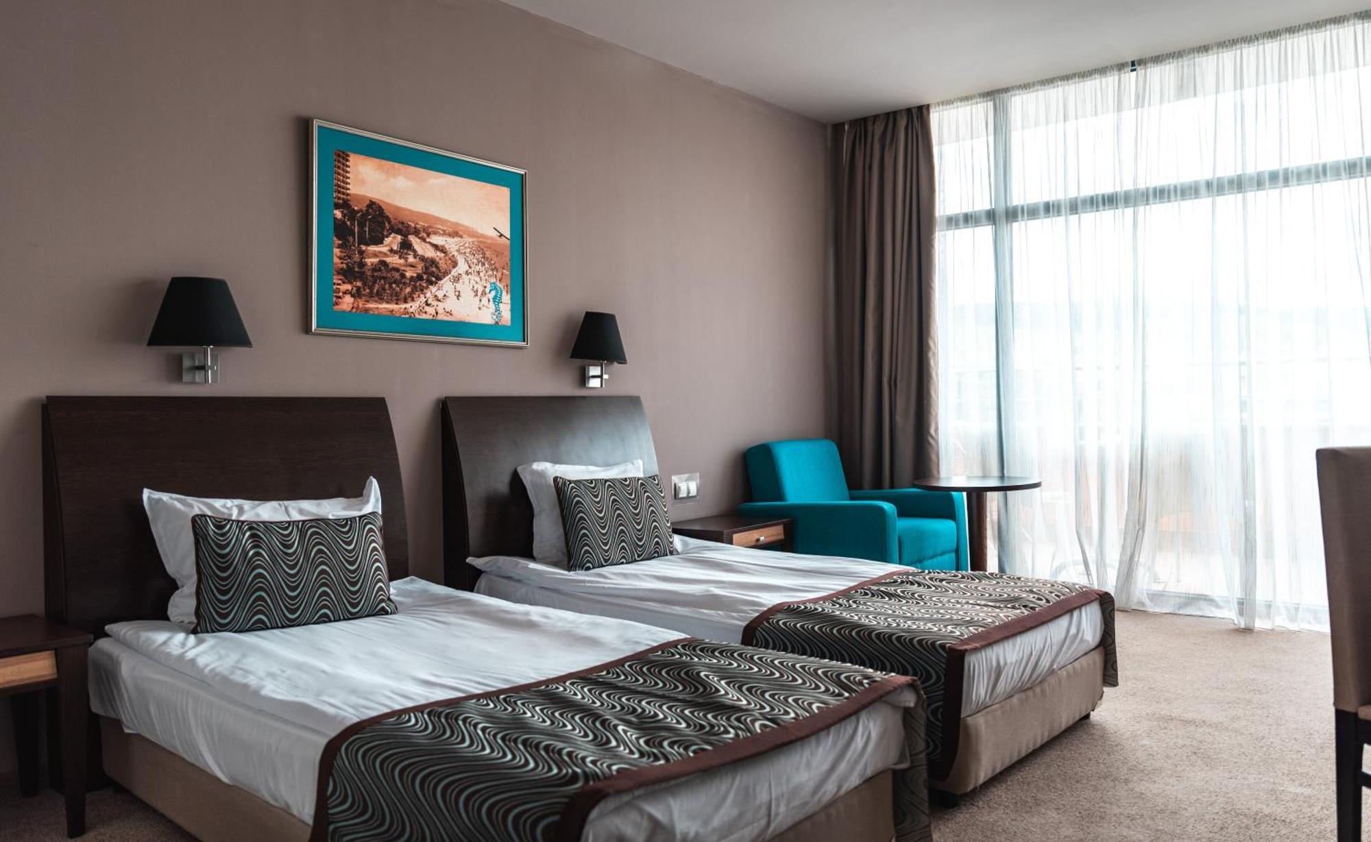 Astera Hotel & Spa With Free Private Beach โกลเดน แซนส์ ภายนอก รูปภาพ