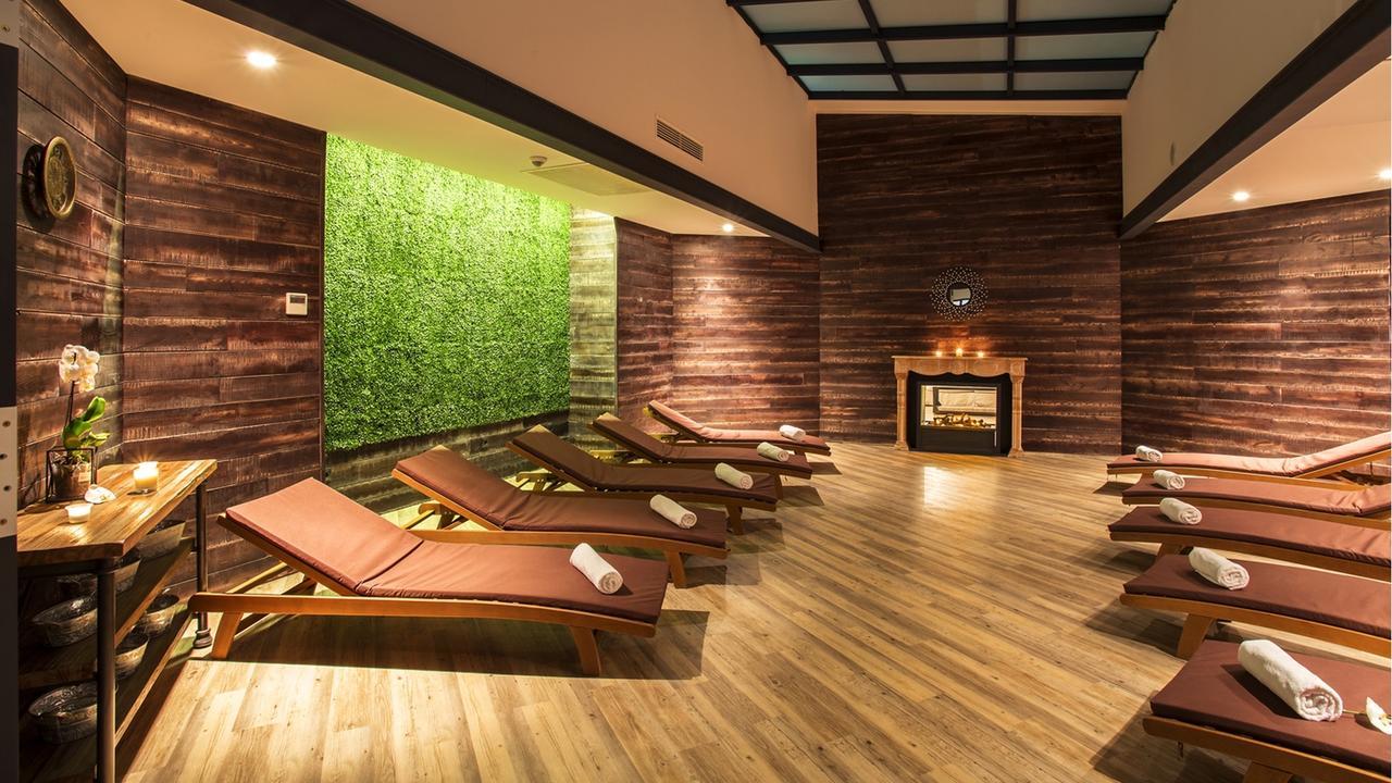Astera Hotel & Spa With Free Private Beach โกลเดน แซนส์ ภายนอก รูปภาพ