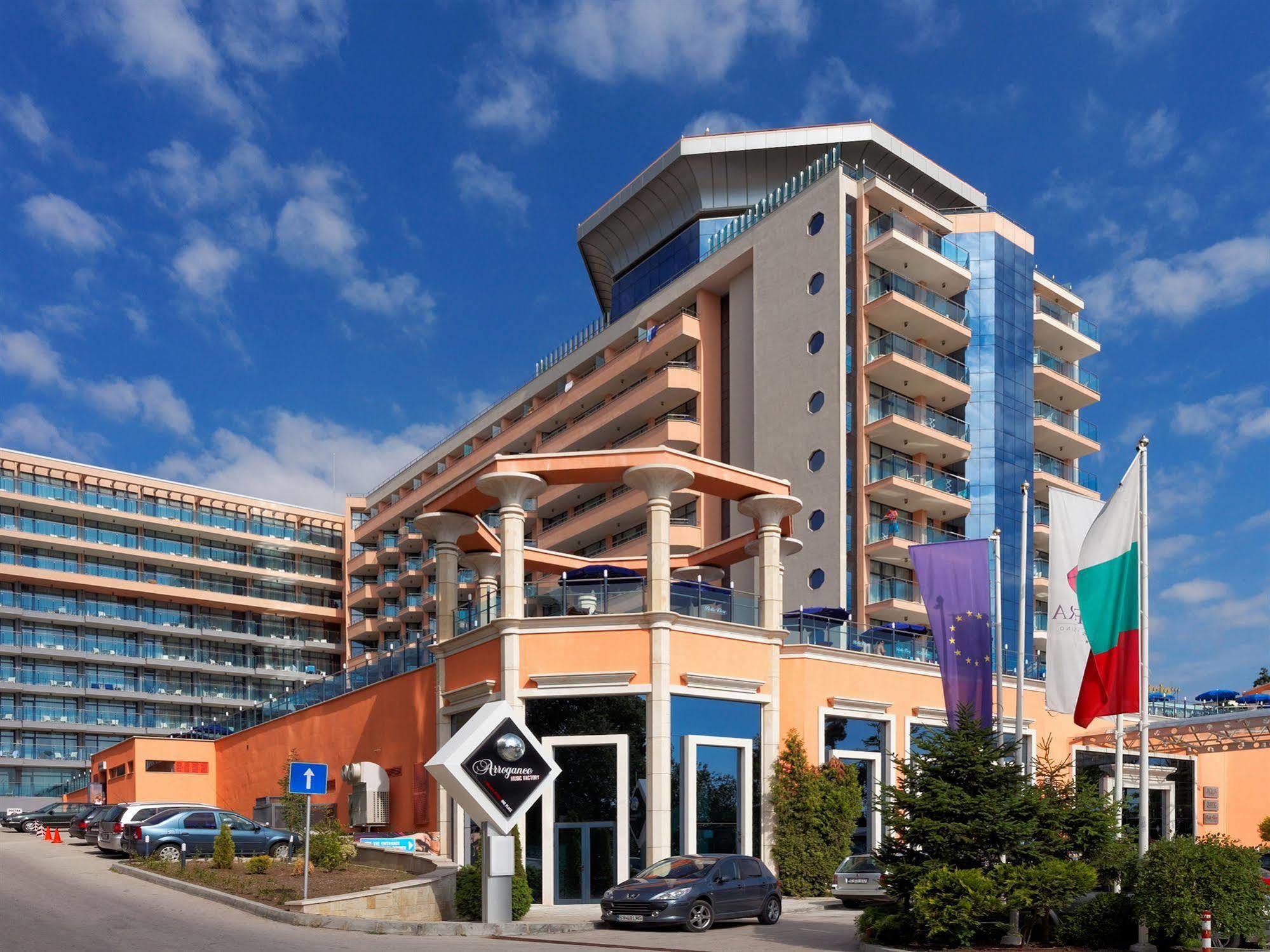 Astera Hotel & Spa With Free Private Beach โกลเดน แซนส์ ภายนอก รูปภาพ